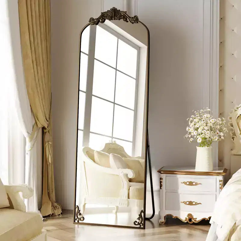 Grand miroir sur pied Baroque à arcades, cadre en aluminium de style vintage