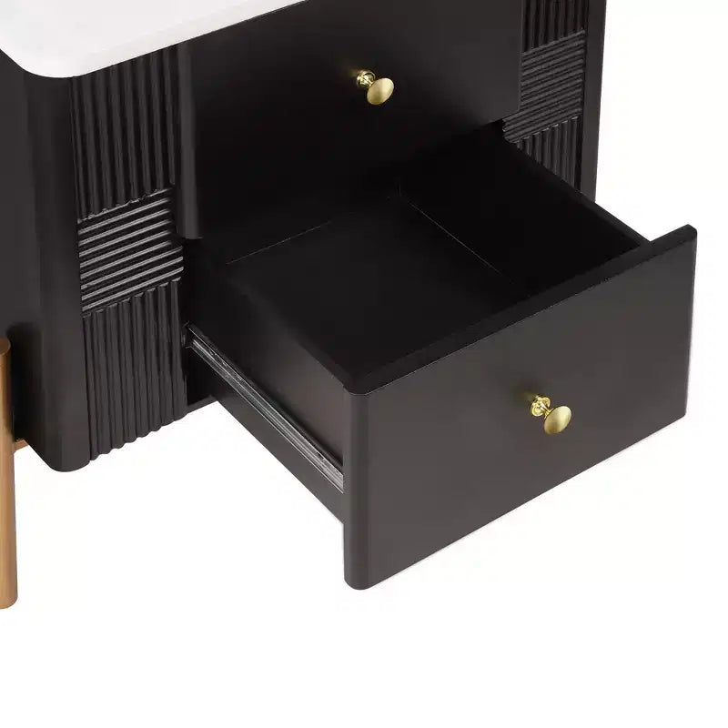 Table de chevet moderne minimaliste avec 2 tiroirs, poignées et pieds en métal doré, design texturé