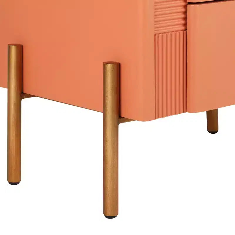 Table de chevet moderne minimaliste avec 2 tiroirs, poignées et pieds en métal doré, design texturé